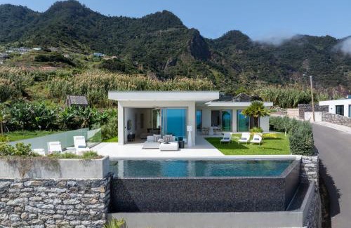 Faial Villa | Villa Guindaste I Modern Villa with Sea View