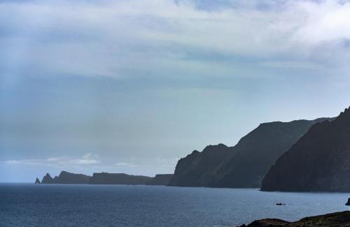 Faial Villa | Villa Guindaste I Modern Villa with Sea View