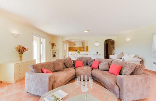 La Croix-Valmer Villa | Villa Hameau du Brost by Interhome