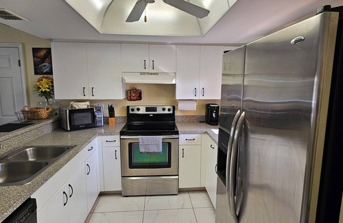 Joel Villa | Villa Hamilton-Beautiful Pool Villa, propietario de una nueva gerencia