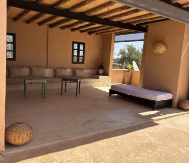 Sidi Abdallah Ghiat Villa | Villa Hania 4 chambres avec piscine