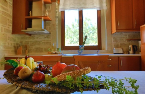 Atsipópoulon Villa | Villa Harmony, vista fantástica, piscina de 12 m, acogedora de piedra natural