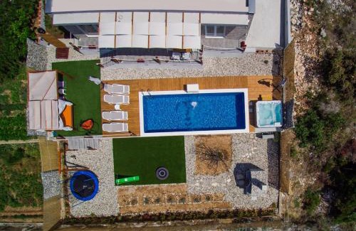 Seget Vranjica Villa | Villa Hedonist