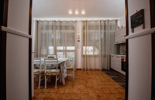 Ficarazzi Apartamento | VILLA HEMINGWAY THE HOUSE OF LEONARDO - SEA FRONT WITH GARDEN