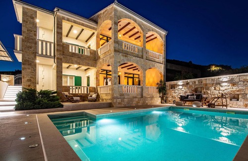 Seget Casa | Villa Heritage Resort