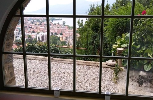 Luino Casa | Villa Hermanno vista al lago