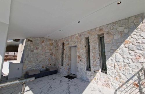 Pefkochori Villa | Villa Hillside Pefkohori