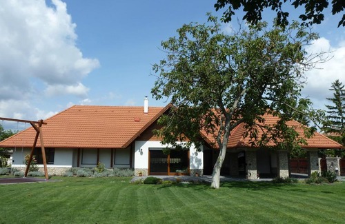 Poroszlo Apartamento | Villa Holiday