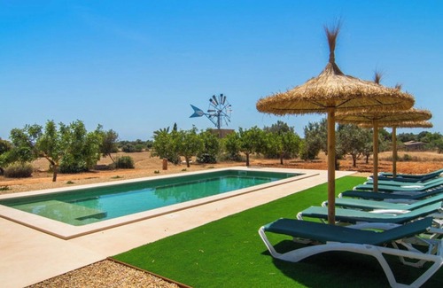 Ses Salines Villa | Villa Hort de Can Rafalet con vistas a la montaña, piscina y Wi-Fi
