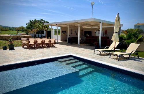 Kilada Cama Y Desayuno | Villa Hylas Luxury Bed & Breakfast Kilada
