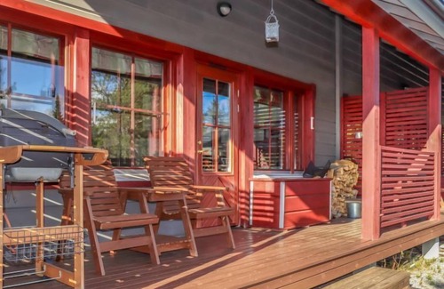 Akaslompolo Casa | Villa hytönen 1 by Interhome