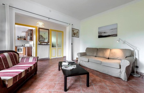 Montecalvo Versiggia Apartamento | Villa I Due Padroni, two apartment House - Apartment Loggione