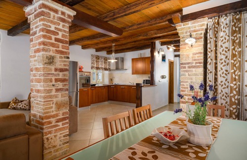 Visnjan Villa | Villa Ida with pool in Višnjan, Istria