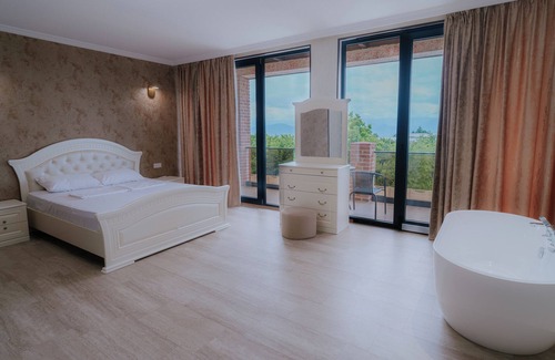 Ikalto Complejo | Villa Ikalto