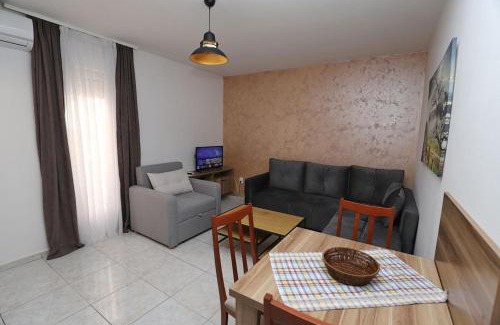 Maini Apartamento | Villa IL Mare
