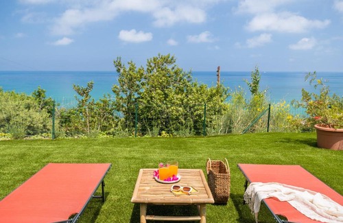 Sant'Ambrogio Apartamento | Villa Il Mirto by DomuSicily