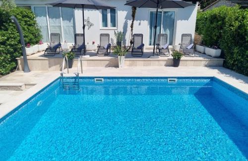 Bol Villa | Villa Ilaria