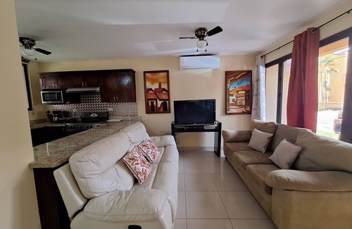 Comunidad Villa | Villa en Residencial Tranquilo y Seguro