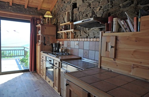 Ayguatebia-Talau Casa | Villa en Ayguatébia-Talau con Jardín y BBQ