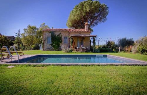 Ferretto Villa | Villa in Cortona with Private Pool and Views