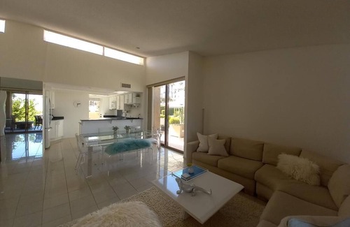 Palm Desert Casa | VILLA IN DESIRABLE IRONWOOD COUNTRY CLUB