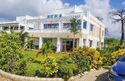 Diani Beach Villa | Villa in Diani With a Private Pool