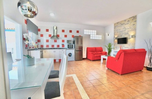 Conil de la Frontera Villa | VILLA EN CONIL PISCINA PRIVADA,VILLA YUCA