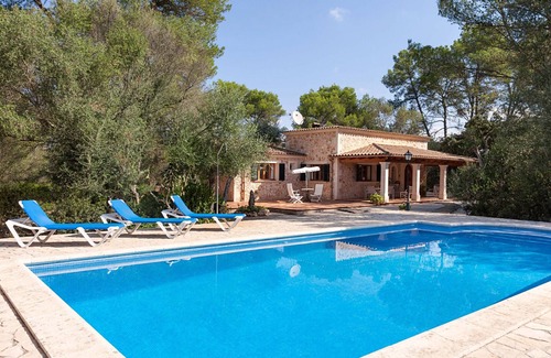 Lloret de Vistalegre Villa | Villa en Lloret de 3 habitaciones, Wifi, piscina privada y Bbq a 30 minutos del mar.Sa Rota de Can Blanc