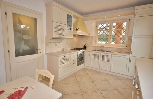 Seravezza Villa | Villa con gran jacuzzi en el jardín, sauna, gimnasio, barbacoa, wifi.