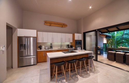 Tamarindo Casa | Villa Surrounded by Nature Near Beach – Golf Cart Private Pool & Beach Club Access Included