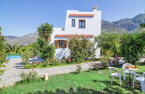 Lefkogeia Villa | Villa en Lefkogia con Piscina