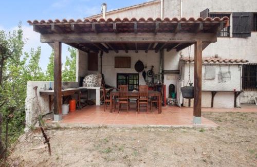 Sant Iscle de Vallalta Casa | Villa in Maresme near Montnegre Park, cleaning included
