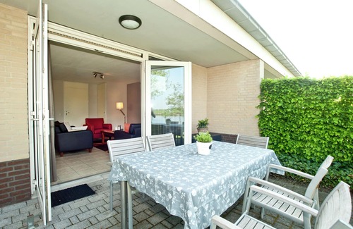 Heel Casa | Villa en Maaspark con Vistas al Lago