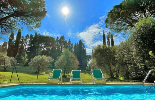 Montelopio Villa | Villa en Montelopio con 6 habitaciones, capacidad 12