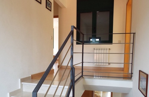 Sant Llorenc de la Muga Villa | Villa en zona rural tranquila con piscina privada (abierta de mayo a septiembre)
