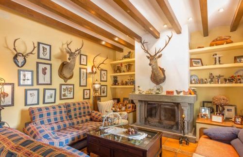 Priego de Córdoba Villa | Villa in Priego with pool near Sierras Subbéticas