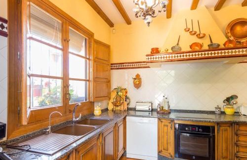 Priego de Córdoba Villa | Villa in Priego with pool near Sierras Subbéticas