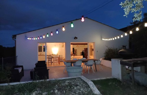 Les 3 Ponts Casa | Villa in quiet Garrigue, 5' from the center of Nîmes