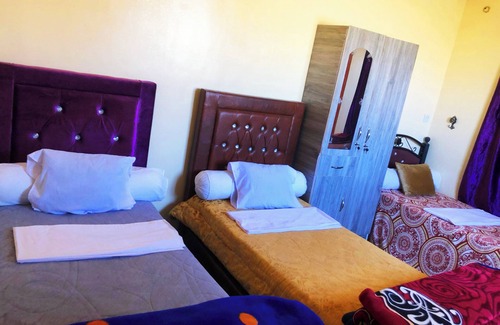 Tata Cama Y Desayuno | Villa in Tata City - Spacious 6-bedroom with Private-Badroom/Shower