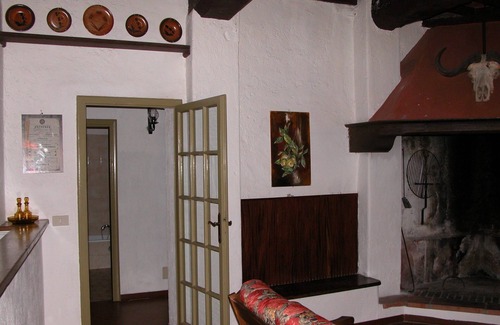 Querceta Apartamento | VILLA IN TUSCANY BETWEEN SEA, MOUNTAINS, AND ART