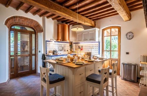 San Giovanni alla Vena Casa | Villa in Tuscany with Pool and Olive Grove
