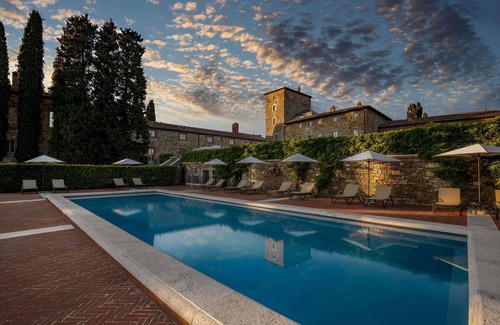 Castelnuovo Berardenga Villa | Villa en Vagliagli con 52 habitaciones, capacidad 127