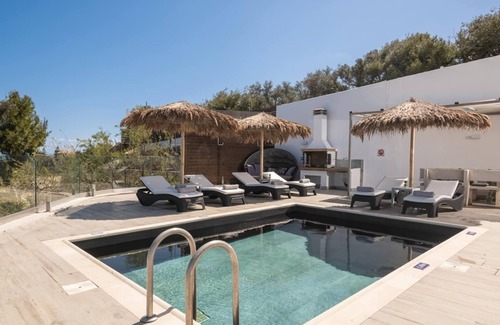 Neromilos Villa | Villa en Zante con piscina y vistas al mar