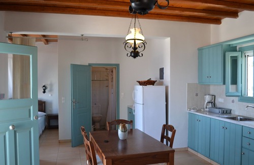 Tinos Town Casa | Villa Ioanna Blue- Vacation Houses for Rent 300 Metres by the sea