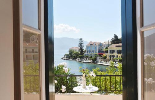 Fiskardo Casa | Villa Ireni Waterfont