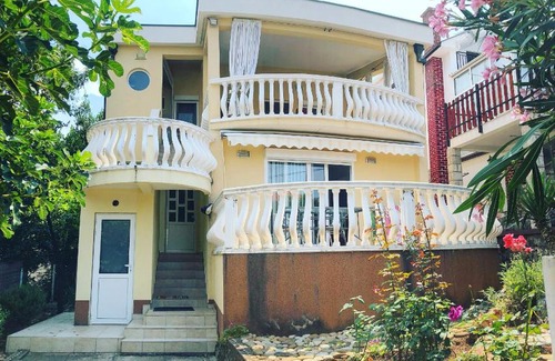 Utjeha Complejo | Villa Irina