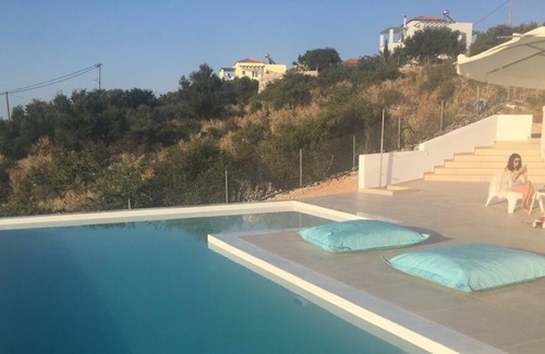 Kokkinon Khorion Casa | Villa Iris Avec vue Magnifique et une Superbe Piscine