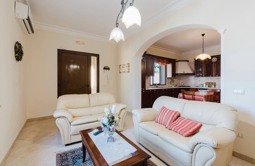 Mazara del Vallo Villa | Villa 'Iris' con vistas al mar, Wi-Fi y aire acondicionado