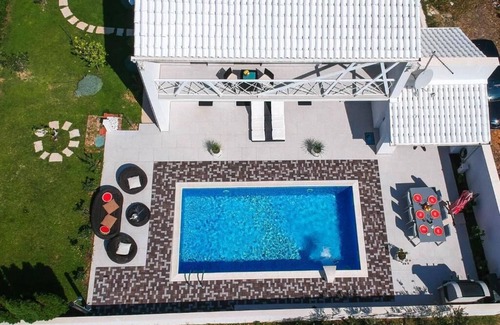 Podstrana Villa | Villa Irresistible