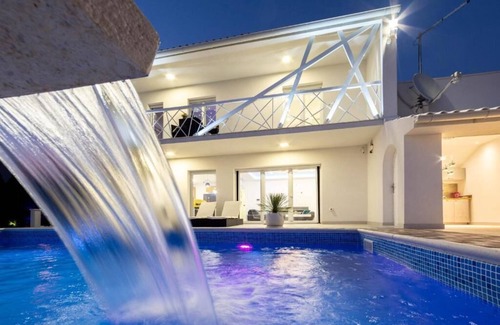 Podstrana Villa | Villa Irresistible